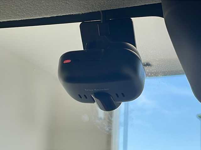 スズキ スペーシア カスタム HYBRID XS 沖縄県 2019(令1)年 2.8万km フェニックスレッドパール 純正ナビ(ＣＮ－ＲＺ７４３Ｗ)　/(フルセグＴＶ　Ｂｌｕｅｔｏｏｔｈ　ＣＤ　ＤＶＤ　ＡＭ　ＦＭ)　/両側パワースライドドア　/ＥＴＣ　/ドライブレコーダー　/ハーフレザーシート　/シートヒーター　/スマートキー/スペアキー/プッシュスタート/ステアリングスイッチ　/アイドリングストップ/ＬＥＤヘッドライト/オートライト/純正15インチアルミホイール/サーキュレーター/純正フロアマット/電動格納ミラー/保証書