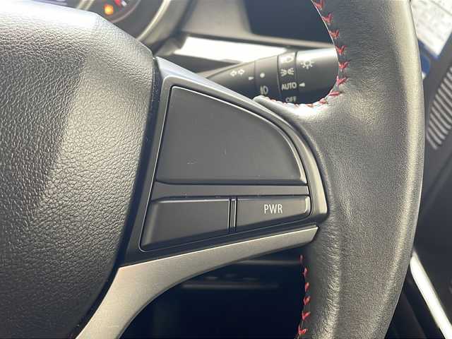 スズキ スペーシア カスタム HYBRID XS 沖縄県 2019(令1)年 2.8万km フェニックスレッドパール 純正ナビ(ＣＮ－ＲＺ７４３Ｗ)　/(フルセグＴＶ　Ｂｌｕｅｔｏｏｔｈ　ＣＤ　ＤＶＤ　ＡＭ　ＦＭ)　/両側パワースライドドア　/ＥＴＣ　/ドライブレコーダー　/ハーフレザーシート　/シートヒーター　/スマートキー/スペアキー/プッシュスタート/ステアリングスイッチ　/アイドリングストップ/ＬＥＤヘッドライト/オートライト/純正15インチアルミホイール/サーキュレーター/純正フロアマット/電動格納ミラー/保証書