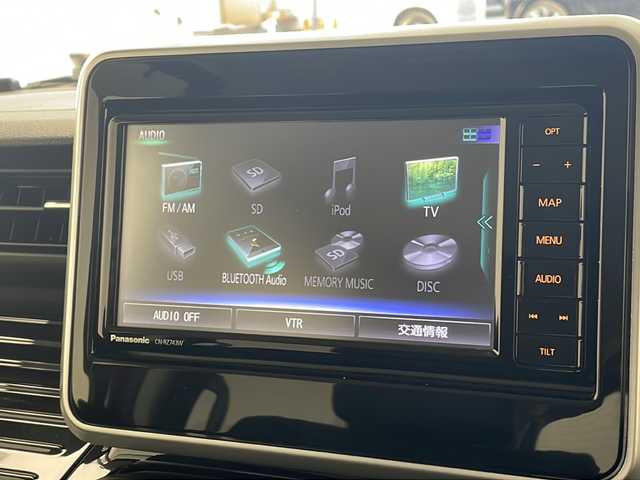 スズキ スペーシア カスタム HYBRID XS 沖縄県 2019(令1)年 2.8万km フェニックスレッドパール 純正ナビ(ＣＮ－ＲＺ７４３Ｗ)　/(フルセグＴＶ　Ｂｌｕｅｔｏｏｔｈ　ＣＤ　ＤＶＤ　ＡＭ　ＦＭ)　/両側パワースライドドア　/ＥＴＣ　/ドライブレコーダー　/ハーフレザーシート　/シートヒーター　/スマートキー/スペアキー/プッシュスタート/ステアリングスイッチ　/アイドリングストップ/ＬＥＤヘッドライト/オートライト/純正15インチアルミホイール/サーキュレーター/純正フロアマット/電動格納ミラー/保証書