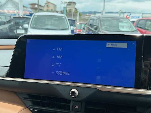 トヨタ クラウン スポーツ Z 茨城県 2023(令5)年 0.6万km プレシャスホワイトパール 純正ナビ/FM/AM/BT/フルセグTV/バックカメラ/全周囲カメラ/ブラインドスポットモニター/デジタルインナーミラー/アドバンスパーク/パーキングアシスト/横滑り防止装置/盗難防止装置/衝突被害軽減システム/パワーバックドア/クルーズコントロール/革シート/シートヒーター/エアシート/LEDオートライト/オートマチックハイビーム/ワイヤレス充電/USBポート/ETC2.0