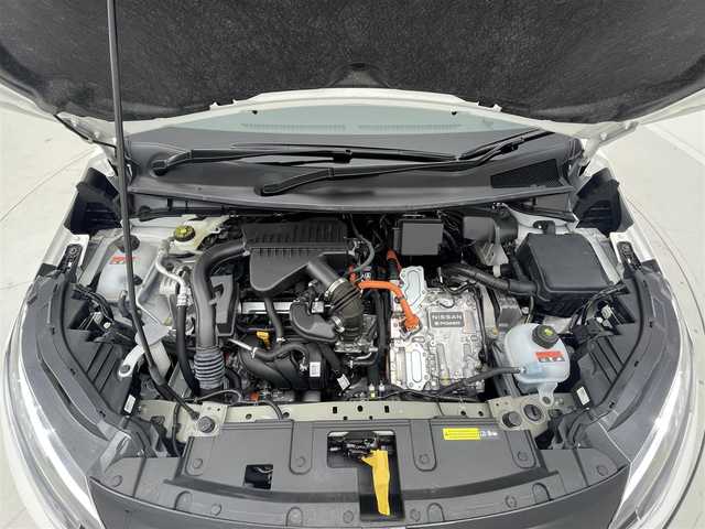 日産 オーラ G レザーエディション 茨城県 2022(令4)年 0.1万km ピュアホワイトパール / スーパーブラック 2トーン 純正9型ナビ/全方位カメラ/フルセグ/BOSEパーソナルプラスサウンドシステム/置くだけ充電/プロパイロット/衝突被害軽減ブレーキ/車線逸脱抑制装置/オートマチックハイビーム/ソナー/BSW/デジタルインナーミラー/ETC2.0/ドラレコ/純正17インチAW/LEDヘッドライト/スマートキー