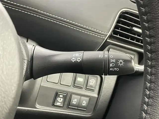 日産 セレナ ハイウェイスター 埼玉県 2017(平29)年 6.6万km ダイヤモンドブラック アルパインナビ/アルパインフリップダウンモニター/プロパイロット/アラウンドビューモニター/デジタルインナーミラー/インテリジェントルームミラー/エマージェンシーブレーキ/ハンズフリースライドドア/両側パワースライドドア/ビルトインETC/電子パーキング/アイドリングストップ/革巻きステアリング/プッシュスタート/スマートキー