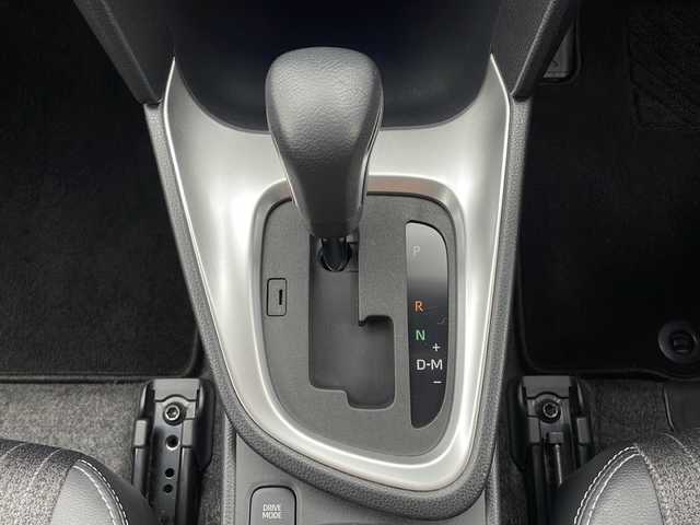 トヨタ ヤリスクロス Z 道東・釧路十勝 2023(令5)年 1.4万km ブラックマイカ 4WD/寒冷地仕様/ディスプレイオーディオ/　(AM/FM/BT)/エンジンスターター/ドライブレコーダー/ビルトインETC/バックカメラ/ハーフレザーシート/シートヒーター/ステアリングヒーター/純正18インチAW/純正フロアマット/ドアバイザー/MTモード付AT/パーキングアシスト/クルーズコントロール/レーンキープアシスト/ダウンヒルアシスト/オートライト/オートマチックハイビーム/ライトレベライザー/フォグランプ/盗難防止装置/ABS/横滑り防止装置/USB入力端子