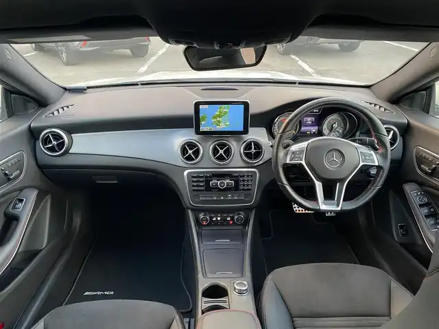 メルセデス・ベンツ ＣＬＡ２５０ 福岡県 2014(平26)年 4.2万km 白 ・クルーズコントロール/・純正ナビ／ＢＴ／ＵＳＢ/・バックカメラ/・ワンセグ/・ＥＴＣ/・純正１８ＡＷ/・メモリ機能D.N席パワーシート