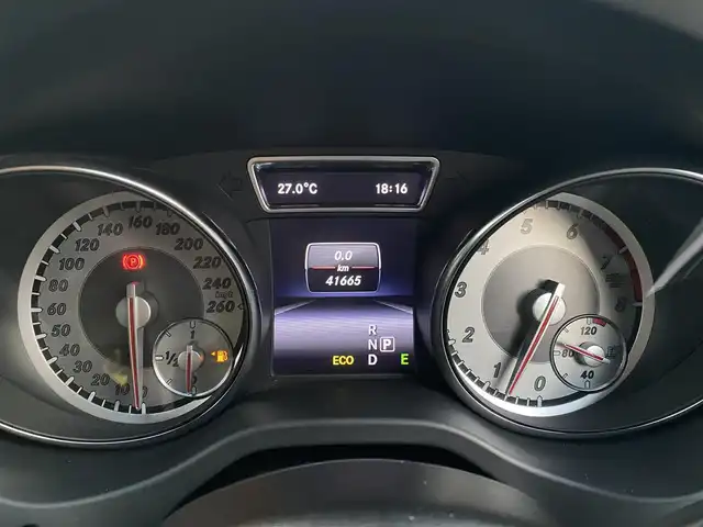 メルセデス・ベンツ ＣＬＡ２５０ 福岡県 2014(平26)年 4.2万km 白 ・クルーズコントロール/・純正ナビ／ＢＴ／ＵＳＢ/・バックカメラ/・ワンセグ/・ＥＴＣ/・純正１８ＡＷ/・メモリ機能D.N席パワーシート