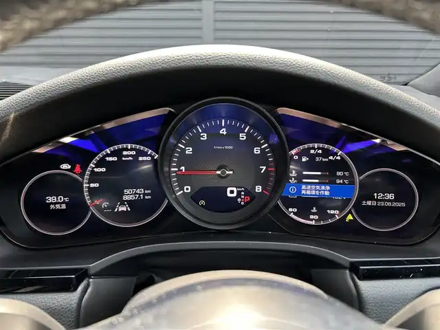 ポルシェ カイエン 茨城県 2018(平30)年 5.1万km ジェットブラック ワンオーナー　/３６０度カメラ　/衝突軽減Ｂ　/ＡＣＣ　/ＬＫＡ　/ＢＳＭ　/黒革　/シートヒーター　/Ｍ付ＰＷシート　/ＰＷテールゲート　/ナビ　/ＣａｒＰｌａｙ　/ＢＴ　/ＵＳＢ　/ＬＥＤヘッドライト　/純正１９ｉｎＡＷ　/禁煙車