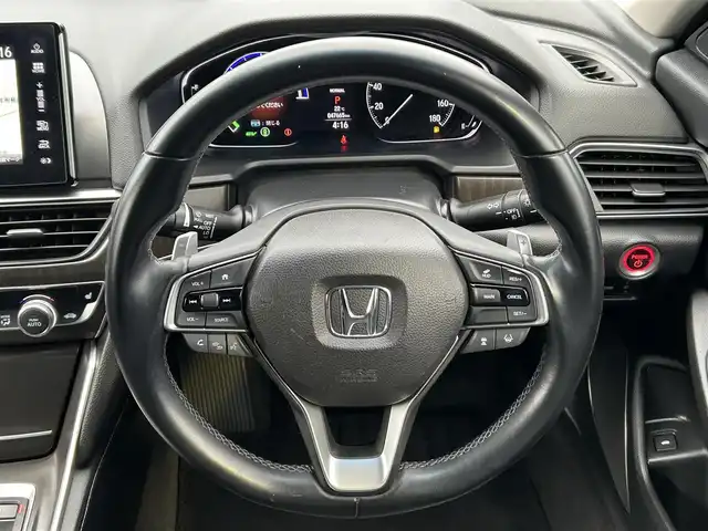 ホンダ アコード EX 茨城県 2020(令2)年 4.8万km ルナシルバーM 8インチホンダインターナビ/バックカメラ/AppleCarPlay/サンルーフ/ホンダセンシング/ブラインドスポットインフォメーション/ヘッドアップディスプレイ/ワイヤレス充電器/ビルトインETC/LEDヘッドランプ/オートライト/純正18インチアルミホイール/革巻きステアリング/パドルシフト/黒革シート/シートヒーター/ドライビングポジションシステム/パワーシート/禁煙車