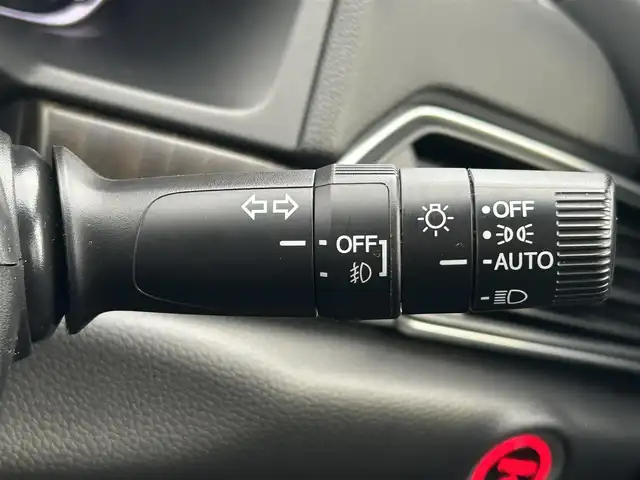 ホンダ アコード EX 茨城県 2020(令2)年 4.8万km ルナシルバーM 8インチホンダインターナビ/バックカメラ/AppleCarPlay/サンルーフ/ホンダセンシング/ブラインドスポットインフォメーション/ヘッドアップディスプレイ/ワイヤレス充電器/ビルトインETC/LEDヘッドランプ/オートライト/純正18インチアルミホイール/革巻きステアリング/パドルシフト/黒革シート/シートヒーター/ドライビングポジションシステム/パワーシート/禁煙車