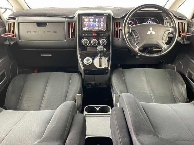 三菱 デリカＤ：５ D－Power package 道央・札幌 2013(平25)年 10.3万km ウォームホワイトP/クールシルバー ・4WD/・寒冷地仕様/・社外ナビ（CD＆DVD＆TV＆BT＆SD）/・社外フリップダウンモニター/・バックカメラ/・サイドカメラ/・フロントカメラ/・シートヒーター/・ドアミラーヒーター/・パドルシフト/・ETC/・両側パワースライドドア/・社外ドライブレコーダー/・HIDヘッドライト/・フォグランプ