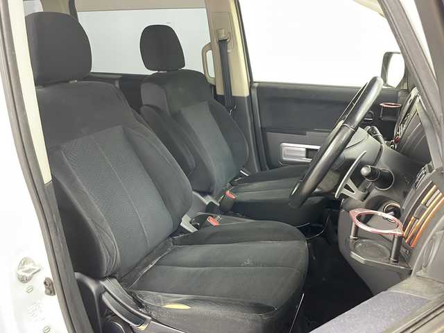 三菱 デリカＤ：５ D－Power package 道央・札幌 2013(平25)年 10.3万km ウォームホワイトP/クールシルバー ・4WD/・寒冷地仕様/・社外ナビ（CD＆DVD＆TV＆BT＆SD）/・社外フリップダウンモニター/・バックカメラ/・サイドカメラ/・フロントカメラ/・シートヒーター/・ドアミラーヒーター/・パドルシフト/・ETC/・両側パワースライドドア/・社外ドライブレコーダー/・HIDヘッドライト/・フォグランプ