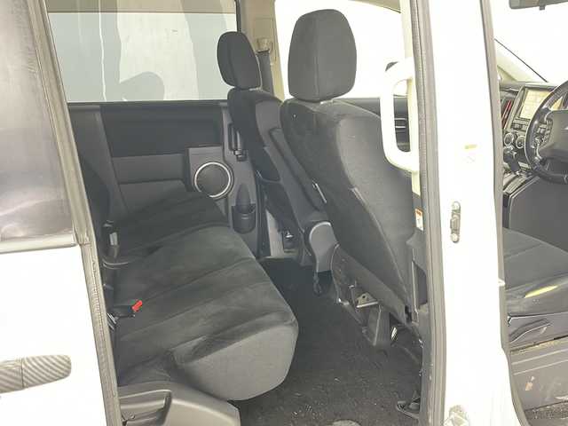 三菱 デリカＤ：５ D－Power package 道央・札幌 2013(平25)年 10.3万km ウォームホワイトP/クールシルバー ・4WD/・寒冷地仕様/・社外ナビ（CD＆DVD＆TV＆BT＆SD）/・社外フリップダウンモニター/・バックカメラ/・サイドカメラ/・フロントカメラ/・シートヒーター/・ドアミラーヒーター/・パドルシフト/・ETC/・両側パワースライドドア/・社外ドライブレコーダー/・HIDヘッドライト/・フォグランプ