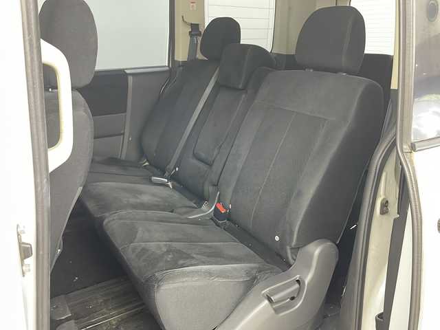 三菱 デリカＤ：５ D－Power package 道央・札幌 2013(平25)年 10.3万km ウォームホワイトP/クールシルバー ・4WD/・寒冷地仕様/・社外ナビ（CD＆DVD＆TV＆BT＆SD）/・社外フリップダウンモニター/・バックカメラ/・サイドカメラ/・フロントカメラ/・シートヒーター/・ドアミラーヒーター/・パドルシフト/・ETC/・両側パワースライドドア/・社外ドライブレコーダー/・HIDヘッドライト/・フォグランプ