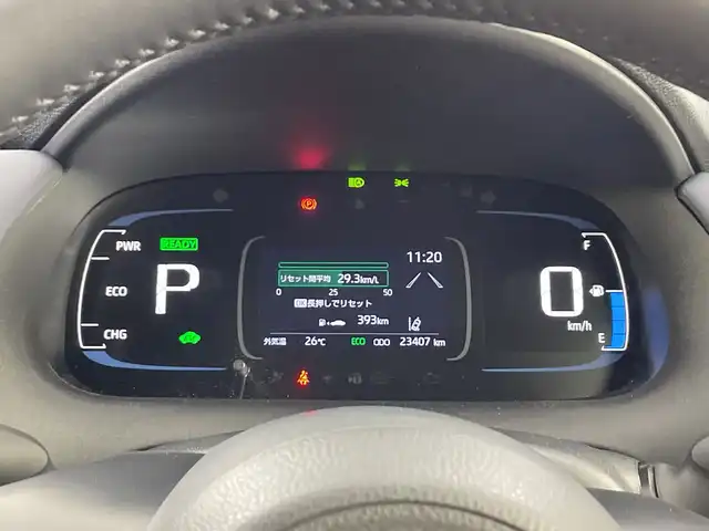トヨタ アクア Z 愛知県 2022(令4)年 2.4万km シルバーオパールM 禁煙車/純正10.5インチナビ/（AM/FM/Bluetooth/USB)/バックカメラ/AC100V電源/トヨタセーフティセンス/・プリクラッシュセーフティ/・レーダークルーズコントロール/・レーンディパーチャーアラート/・オートマチックハイビーム/・誤発進抑制機能/・ふらつき警報機能/ETC/前後ドライブレコーダー/パワーシート/シートヒーター/ハーフレザーシート/フロアマット/純正16インチアルミホイール/オートライト/LEDヘッドライト/フロントフォグランプ/横滑り防止装置