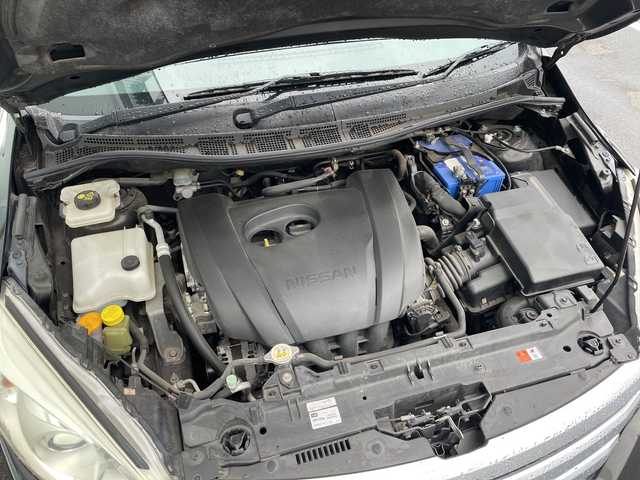 日産 ラフェスタ ハイウェイスターG 神奈川県 2013(平25)年 9.4万km シルバー 純正メモリナビ　Bluetooth/CD/DVD/フルセグＴＶ　/バックカメラ　/両側電動パワースライドドア　/純正16インチアルミホイール　/純正フロアマット　/キセノンヘッドライト　/電動格納ミラー　/スマートキー　/オートエアコン