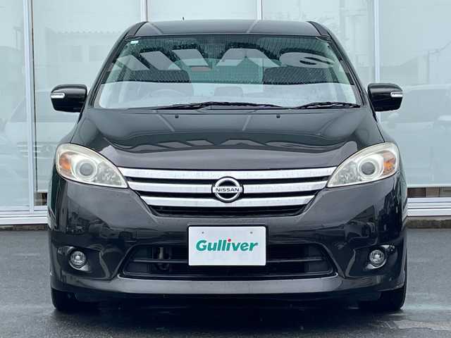 日産 ラフェスタ ハイウェイスターG 神奈川県 2013(平25)年 9.4万km シルバー 純正メモリナビ　Bluetooth/CD/DVD/フルセグＴＶ　/バックカメラ　/両側電動パワースライドドア　/純正16インチアルミホイール　/純正フロアマット　/キセノンヘッドライト　/電動格納ミラー　/スマートキー　/オートエアコン