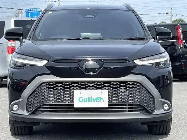 トヨタ カローラ クロス ハイブリッド Z 道央・札幌 2023(令5)年 1.2万km スパークリングブラックパールクリスタルシャイン ４WD/寒冷地仕様/純正ディスプレイオーディオ（ナビ付）/AM/FM/BT/フルセグ/トヨタチームメイト/トヨタセーフティセンス/プリクラッシュセーフティ/横滑り防止装置/レーダークルーズコントロール/レーンキープアシスト/クリアランスソナー/パーキングアシスト/BSM/PDA/PKSB/SEA/RCD/RSA/パノラミックビューモニター/ビルトインETC2.0/EVMODE/DRIVEMODE切替/パワーバックドア/D席パワーシート/前席シートヒーター/ハーフレザーシート/革巻きステアリング/ステアリングリモコン/ハンドルヒーター/AC100V/電動パーキング/ブレーキホールド/プッシュスタート/スマートキー/LEDヘッドライト/オートライト/オートハイビーム/フォグランプ/ヘッドライトレベライザー/電動格納ミラー/ヒーテッドドアミラー/ウィンカーミラー/純正フロアマット/ドアバイザー