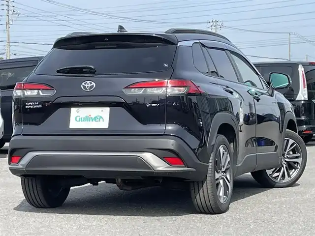 トヨタ カローラ クロス ハイブリッド Z 道央・札幌 2023(令5)年 1.2万km スパークリングブラックパールクリスタルシャイン ４WD/寒冷地仕様/純正ディスプレイオーディオ（ナビ付）/AM/FM/BT/フルセグ/トヨタチームメイト/トヨタセーフティセンス/プリクラッシュセーフティ/横滑り防止装置/レーダークルーズコントロール/レーンキープアシスト/クリアランスソナー/パーキングアシスト/BSM/PDA/PKSB/SEA/RCD/RSA/パノラミックビューモニター/ビルトインETC2.0/EVMODE/DRIVEMODE切替/パワーバックドア/D席パワーシート/前席シートヒーター/ハーフレザーシート/革巻きステアリング/ステアリングリモコン/ハンドルヒーター/AC100V/電動パーキング/ブレーキホールド/プッシュスタート/スマートキー/LEDヘッドライト/オートライト/オートハイビーム/フォグランプ/ヘッドライトレベライザー/電動格納ミラー/ヒーテッドドアミラー/ウィンカーミラー/純正フロアマット/ドアバイザー