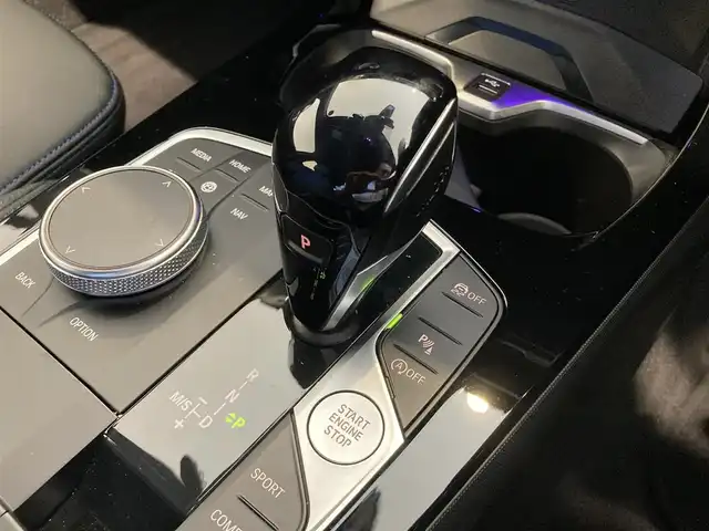 ＢＭＷ ＢＭＷ １１８ｄ Mスポーツ 熊本県 2024(令6)年 0.9万km サファイアブラックP ハーフレザーシート/全席パワーシート/ETC2.0/
