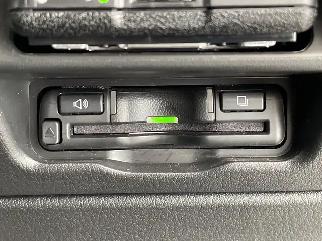 マツダ ＣＸ－３０ XD ツーリング 栃木県 2024(令6)年 1万km スノーフレイクホワイトパールマイカ 純正SDナビ/（フルセグTV/Bluetooth/USB/HDMI//AppleCarPlay/AndoroidAuto）/全方位カメラ/コーナーセンサー/ビルトインETC/前後ドライブレコーダー/パワーシート/シートヒーター/禁煙車/ステアリングヒーター/ヘッドアップディスプレイ/オートライト/LEDヘッドライト/横滑り防止装置/フォグランプ/スマートキー/プッシュスタート/アイドリングストップ/ウィンカーミラー/純正18インチアルミホイール/純正フロアマット/ワイヤレス充電/BSM