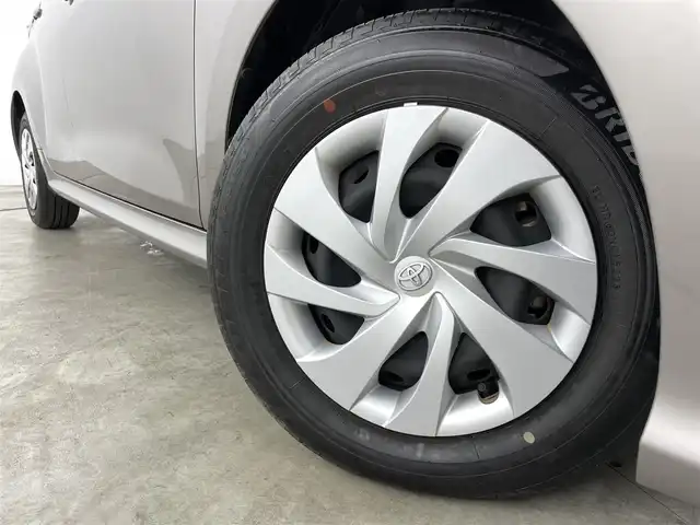 トヨタ ヤリス G 福島県 2022(令4)年 0.4万km ブラック/アバンギャルドブロンズメタリック トヨタセーフティセンス/・プリクラッシュセーフティシステム（対車両）/・レーンディパーチャーアラート/・オートマチックハイビーム/ブラインドスポットモニター/クリアランスソナー/純正ディスプレイオーディオ/・コネクティッドナビ/BT/USB/AM/FM/Miracast/・パノラマミックビューバックカメラ/・ETC/ステアリングスイッチ/プッシュスタート/・スマートキー/LEDヘッドライト/・オートライト/ドアバイザー/純正フロアマット