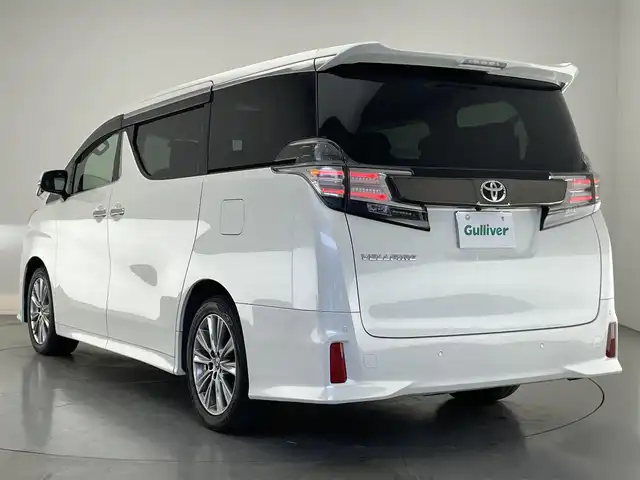 トヨタ ヴェルファイア Z Aエディション ゴールデンアイズ 愛知県 2017(平29)年 6.8万km ホワイトパールクリスタルシャイン 社外１１型ナビ　社外１２．８型後席モニター　禁煙車　クルコン　フルセグ　DVD　バックカメラ　黒ハーフレザー　LEDライト　フォグ　ETC　ドラレコ　コーナーセンサー　両側パワスラ　純正フロアマット　