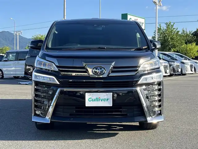 トヨタ ヴェルファイア ゴールデンアイズⅡ 奈良県 2021(令3)年 5.5万km ブラック ツインムーンルーフ/純正9インチディスプレイオーディオ/（フルセグ／ＢＴ）/純正12インチフリップダウン（V12T-R68C）/レーダークルーズコントロール/バックカメラ/ブラインドスポットモニター/プリクラッシュセーフティ/レーンキープアシスト/前後コーナーセンサー/両側パワースライドドア/パワーバックドア/ハーフレザーシート/デジタルインナーミラー/ETC/前方ドライブレコーダー/純正18インチAW/保証書/取り扱い説明書/スペアキーX1