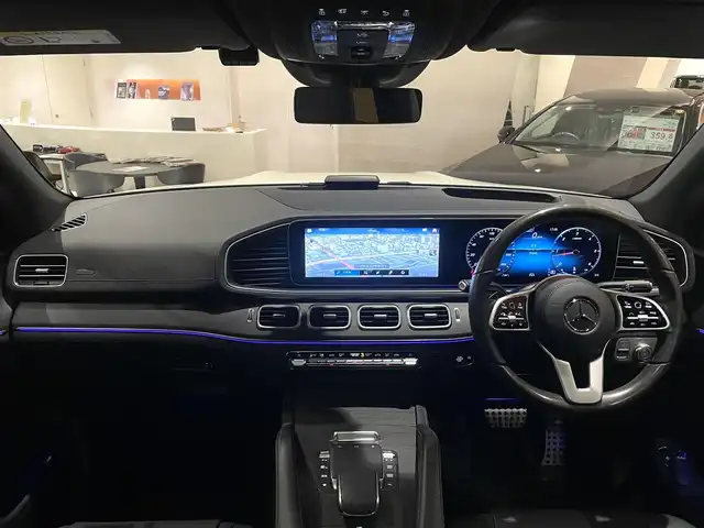 メルセデス・ベンツ ＧＬＳ４００ｄ 4マチック AMGライン 道央・札幌 2021(令3)年 3万km ダイヤモンドホワイト ダイヤモンドホワイト/AMGラインパッケージ/　・AMGラインエクステリア/　・21インチAMG5ツインスポークAW/　・リラクゼーション機能/　・シートヒータープラス/　・アンスラサイトオークウッドインテリアトリム/　・本革巻ウッドステアリング/パノラミックスライディングルーフ/ヘッドアップディスプレイ/レーダーセーフティパッケージ/360°カメラ/アクティブパーキングアシスト/アダプティブハイビームアシストプラス/マルチビームLEDヘッドライト/AIRMATICサスペンション/Burmesterサラウンド/シートベンチレーション/パワーテールゲート/パナメリカーナグリル