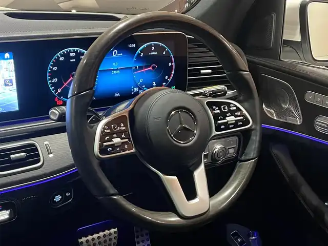 メルセデス・ベンツ ＧＬＳ４００ｄ 4マチック AMGライン 道央・札幌 2021(令3)年 3万km ダイヤモンドホワイト ダイヤモンドホワイト/AMGラインパッケージ/　・AMGラインエクステリア/　・21インチAMG5ツインスポークAW/　・リラクゼーション機能/　・シートヒータープラス/　・アンスラサイトオークウッドインテリアトリム/　・本革巻ウッドステアリング/パノラミックスライディングルーフ/ヘッドアップディスプレイ/レーダーセーフティパッケージ/360°カメラ/アクティブパーキングアシスト/アダプティブハイビームアシストプラス/マルチビームLEDヘッドライト/AIRMATICサスペンション/Burmesterサラウンド/シートベンチレーション/パワーテールゲート/パナメリカーナグリル