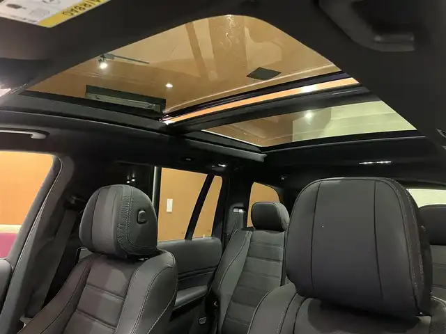 メルセデス・ベンツ ＧＬＳ４００ｄ 4マチック AMGライン 道央・札幌 2021(令3)年 3万km ダイヤモンドホワイト ダイヤモンドホワイト/AMGラインパッケージ/　・AMGラインエクステリア/　・21インチAMG5ツインスポークAW/　・リラクゼーション機能/　・シートヒータープラス/　・アンスラサイトオークウッドインテリアトリム/　・本革巻ウッドステアリング/パノラミックスライディングルーフ/ヘッドアップディスプレイ/レーダーセーフティパッケージ/360°カメラ/アクティブパーキングアシスト/アダプティブハイビームアシストプラス/マルチビームLEDヘッドライト/AIRMATICサスペンション/Burmesterサラウンド/シートベンチレーション/パワーテールゲート/パナメリカーナグリル