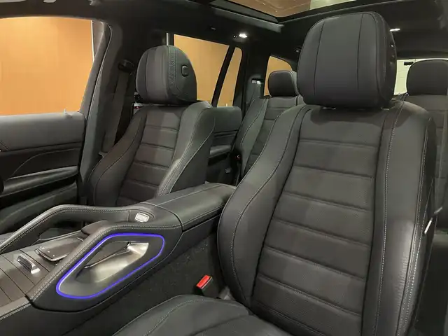 メルセデス・ベンツ ＧＬＳ４００ｄ 4マチック AMGライン 道央・札幌 2021(令3)年 3万km ダイヤモンドホワイト ダイヤモンドホワイト/AMGラインパッケージ/　・AMGラインエクステリア/　・21インチAMG5ツインスポークAW/　・リラクゼーション機能/　・シートヒータープラス/　・アンスラサイトオークウッドインテリアトリム/　・本革巻ウッドステアリング/パノラミックスライディングルーフ/ヘッドアップディスプレイ/レーダーセーフティパッケージ/360°カメラ/アクティブパーキングアシスト/アダプティブハイビームアシストプラス/マルチビームLEDヘッドライト/AIRMATICサスペンション/Burmesterサラウンド/シートベンチレーション/パワーテールゲート/パナメリカーナグリル