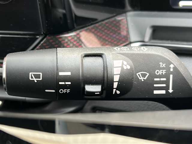 日産 オーラ ニスモ 熊本県 2022(令4)年 2.6万km スーパーブラック 純正ナビ/・AM/FM/BT/USＢ/・アップルカープレイ/アンドロイドオート/アラウンドビューモニター/プロパイロット/エマージェンシーブレーキ/側方支援/後側方支援/駐車支援/ふらつき警報/標識認識機能/デジタルインナーミラー/置くだけ充電/ＥＴＣ２．０　/革巻きステアリング/ステアリングヒーター/ステアリングスイッチ/前席シートヒーター/ドライブレコーダー/電動パーキングブレーキ/オートホールドブレーキ/ＬＥＤヘッドライト/純正フロアマット/純正アルミホイール/電動格納ミラー/ウインカーミラー/プッシュスタート/スペアキー