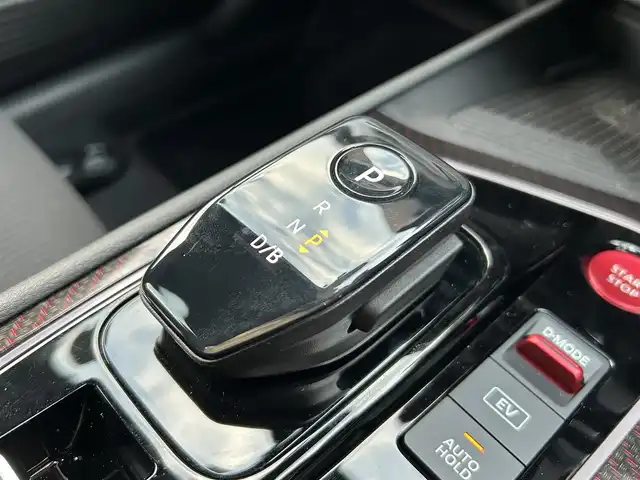 日産 オーラ ニスモ 熊本県 2022(令4)年 2.6万km スーパーブラック 純正ナビ/・AM/FM/BT/USＢ/・アップルカープレイ/アンドロイドオート/アラウンドビューモニター/プロパイロット/エマージェンシーブレーキ/側方支援/後側方支援/駐車支援/ふらつき警報/標識認識機能/デジタルインナーミラー/置くだけ充電/ＥＴＣ２．０　/革巻きステアリング/ステアリングヒーター/ステアリングスイッチ/前席シートヒーター/ドライブレコーダー/電動パーキングブレーキ/オートホールドブレーキ/ＬＥＤヘッドライト/純正フロアマット/純正アルミホイール/電動格納ミラー/ウインカーミラー/プッシュスタート/スペアキー