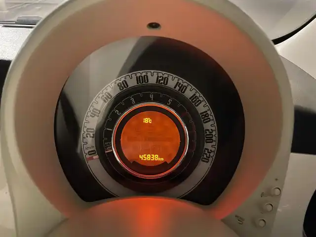 フィアット ５００Ｃ 1．2 ポップ 香川県 2019(令1)年 4.6万km 白 キーレス/アイドリングストップ/MTモード付きAT/ディスプレイオーディオ/CarPlay/BT/USB/純正15インチアルミ/フロントドライブレコーダー/革巻きステアリング/ステアリングスイッチ/CITYモード