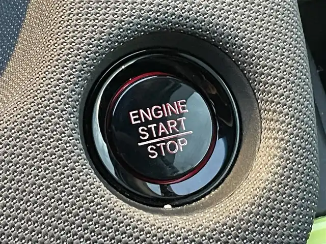 ホンダ フィット ネス 道央・札幌 2020(令2)年 4.6万km シャイニンググレーM ・4WD/・ワンオーナー/・ホンダセンシング/・寒冷地仕様/・純正SDナビ/CD&DVD&BT&USB&フルセグTV/・バックカメラ/・前後コーナーセンサー/・前後クリアランスソナー/・前後ドライブレコーダー/・レーダークルーズコントロール/・ステアリングスイッチ/・ABS/・横滑り防止装置/・レーンキープアシスト/・盗難防止装置/・オートライト/・LEDヘッドライト/・フォグランプ/・ドアバイザー/・電動格納ミラー/・純正フロアマット/・純正AW付夏タイヤ185/55/R16/・積込社外AW付冬タイヤ185/60/R15/・スペアキー1本