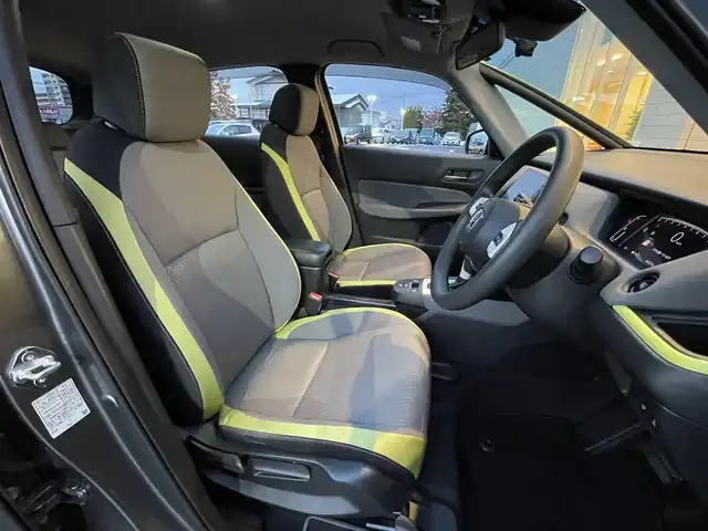 ホンダ フィット ネス 道央・札幌 2020(令2)年 4.6万km シャイニンググレーM ・4WD/・ワンオーナー/・ホンダセンシング/・寒冷地仕様/・純正SDナビ/CD&DVD&BT&USB&フルセグTV/・バックカメラ/・前後コーナーセンサー/・前後クリアランスソナー/・前後ドライブレコーダー/・レーダークルーズコントロール/・ステアリングスイッチ/・ABS/・横滑り防止装置/・レーンキープアシスト/・盗難防止装置/・オートライト/・LEDヘッドライト/・フォグランプ/・ドアバイザー/・電動格納ミラー/・純正フロアマット/・純正AW付夏タイヤ185/55/R16/・積込社外AW付冬タイヤ185/60/R15/・スペアキー1本