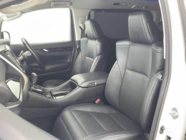 トヨタ アルファード S Cパッケージ 兵庫県 2018(平30)年 7.3万km ホワイトパールクリスタルシャイン ・トヨタセーフティーセンス/・プリクラッシュセーフティ/・レーントレーシングアシスト/・クリアランスソナー/・レーダークルーズコントロール/・オートマチックハイビーム/・ロードサインアシスト/・ブラインドスポットモニター/・純正9インチナビ＆フルセグ＆BT＆DVD/・バックカメラ/・両側パワースライドドア/・パワーバックドア/・スマートキー/・スペアキー/・プッシュスタート/・デジタルインナーミラー/・前席シートベンチレーション/・前席シートヒーター/・合皮シート/・ハンドルヒーター/・助手席オットマン/・2列目オットマン/・ビルトインETC/・純正前ドライブレコーダー/・3眼LEDヘッドライト/・フォグランプ/・オートライト/・シーケンシャルウィンカー/・フロアマット/・スペアタイヤ