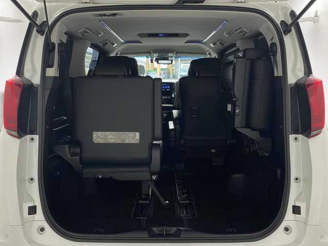 トヨタ アルファード S Cパッケージ 兵庫県 2018(平30)年 7.3万km ホワイトパールクリスタルシャイン ・トヨタセーフティーセンス/・プリクラッシュセーフティ/・レーントレーシングアシスト/・クリアランスソナー/・レーダークルーズコントロール/・オートマチックハイビーム/・ロードサインアシスト/・ブラインドスポットモニター/・純正9インチナビ＆フルセグ＆BT＆DVD/・バックカメラ/・両側パワースライドドア/・パワーバックドア/・スマートキー/・スペアキー/・プッシュスタート/・デジタルインナーミラー/・前席シートベンチレーション/・前席シートヒーター/・合皮シート/・ハンドルヒーター/・助手席オットマン/・2列目オットマン/・ビルトインETC/・純正前ドライブレコーダー/・3眼LEDヘッドライト/・フォグランプ/・オートライト/・シーケンシャルウィンカー/・フロアマット/・スペアタイヤ