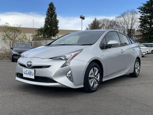 トヨタ プリウス A 福島県 2016(平28)年 14.7万km シルバーM (株)IDOMが運営する【じしゃロン福島店】の自社ローン専用車両になります。こちらは現金またはオートローンご利用時の価格です。自社ローンご希望の方は別途その旨お申付け下さい/純正ＳＤナビ/フルセグテレビ/バックカメラ/革巻ステアリング/衝突軽減システム/ヘッドアップディスプレイ/ＬＡＫ/ブラインドスポットモニター/ＥＴＣ/レーダークルーズコントロール/社外前後ドラレコ