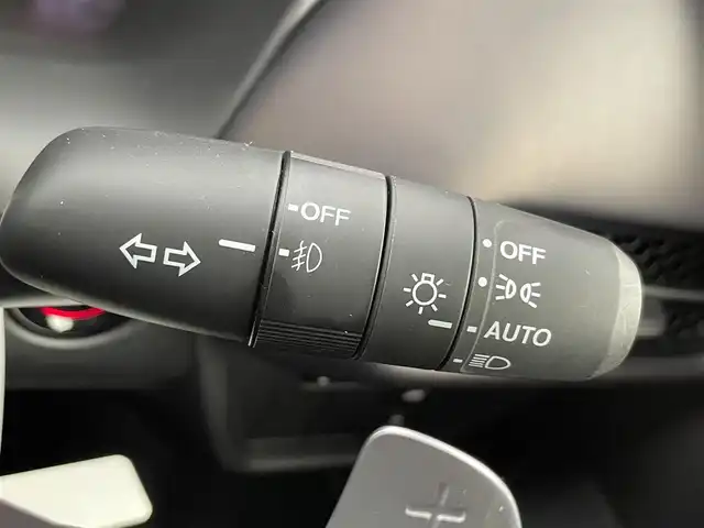 ホンダ ＺＲ－Ｖ ハイブリッド e:HEV Z 千葉県 2024(令6)年 1.4万km プレミアムクリスタルブルークリスタル 禁煙　/純正９型ホンダコネクトナビ　/AM＆FM＆Bluetooth＆フルセグTV/内装：マルーン/純正エアロ（F/S）/ＢＯＳＥサウンド　/全方位カメラ　/バックカメラ/ビルトインＥＴＣ２．０　/ホンダセンシング　/レーダークルーズコントロール　/ブラインドスポットモニター　/ワイヤレス充電　/シートヒーター/パドルシフト/ダウンヒルアシストコントロール/LEDヘッドライト/フォグランプ/自動防眩ルームミラー/電動トランク/運転席パワーシート（メモリー機能付き）/ISOFIX/アイドリングストップ/ウィンカーミラー/ドアバイザー/プッシュスタート