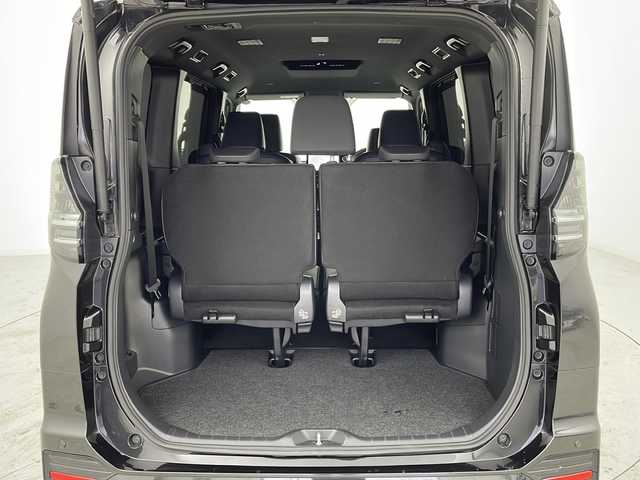 トヨタ ヴォクシー S－Z 宮城県 2023(令5)年 3.5万km グリッターブラックガラスフレーク 禁煙車/快適パッケージHigh/DVDデッキ/Toyota Safety Sense	/・プリクラッシュセーフティ/・レーントレーシングアシスト/・レーダークルーズコントロール/・プロアクティブドライビングアシスト/・オートマチックハイビーム/メーカーオプションナビ/・BT.CD.DVD.HDMI.USB/バックカメラ/両側パワースライドドア/パワバックドア/ビルトインETC2.0/ハーフレザーシート/シートヒーター(D.N.二列目)/革巻ステアリング/ステアリングスイッチ/ステアリングヒーター/プッシュスタート/スマートキー×2/純正フロアマッド/LEDヘッドライト/純正16インチアルミホイール/ロールサンシャード/純正ドアバイザー/アイドリングストップ/横滑り防止機能