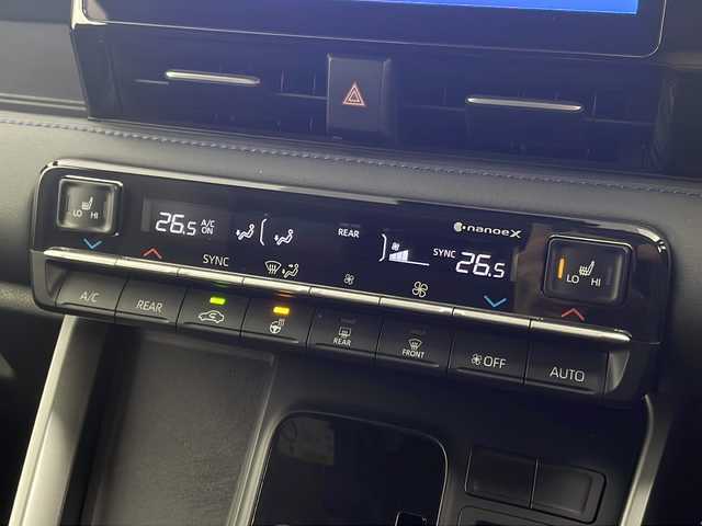 トヨタ ヴォクシー S－Z 宮城県 2023(令5)年 3.5万km グリッターブラックガラスフレーク 禁煙車/快適パッケージHigh/DVDデッキ/Toyota Safety Sense	/・プリクラッシュセーフティ/・レーントレーシングアシスト/・レーダークルーズコントロール/・プロアクティブドライビングアシスト/・オートマチックハイビーム/メーカーオプションナビ/・BT.CD.DVD.HDMI.USB/バックカメラ/両側パワースライドドア/パワバックドア/ビルトインETC2.0/ハーフレザーシート/シートヒーター(D.N.二列目)/革巻ステアリング/ステアリングスイッチ/ステアリングヒーター/プッシュスタート/スマートキー×2/純正フロアマッド/LEDヘッドライト/純正16インチアルミホイール/ロールサンシャード/純正ドアバイザー/アイドリングストップ/横滑り防止機能