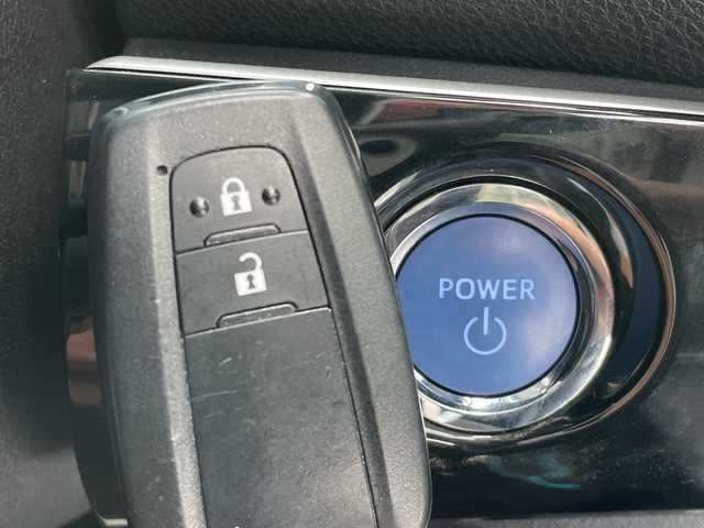 トヨタ プリウス Sセーフティプラス 愛知県 2018(平30)年 4.4万km ホワイトパールクリスタルシャイン トヨタセーフティセンス/純正9型ナビ/モデリスタエアロ/バックカメラ/コーナーセンサー/ドライブレコーダー/ＥＴＣ/アルミホイール/衝突軽減システム/フルセグ/CD DVD/Bluetooth/ステアリングスイッチ/スマートキー/プッシュスタート