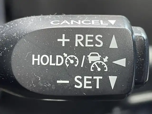 トヨタ Ｃ－ＨＲ S GRスポーツ 兵庫県 2021(令3)年 4万km ホワイトパールクリスタルシャイン 純正ディスプレイオーディナビ/フルセグ/ＥＴＣ/BT/ステアリングリングリモコン/アップルカープレイ/トヨタセーフティーセンス/前追クルコン/ＧＲスポーツステアリング/ＧＲスポーツシート/シートヒータ/オートハイビーム/プッシュスタート