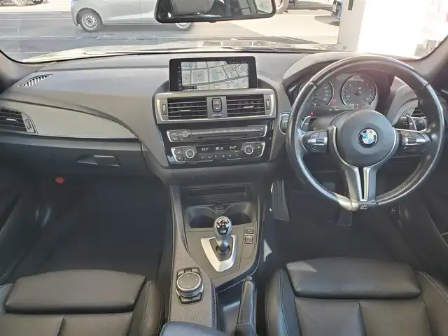 ＢＭＷ Ｍ２ 埼玉県 2016(平28)年 3.8万km サファイアブラックP AIS検査済み/登録時走行距離37987km/ターボ/メーカー純正HDDナビゲーション/（CD/DVD/BT）/バックカメラ/プリクラッシュセーフティー/レーンキープアシスト/純正19インチアルミホイール/クルーズコントロール/HIDヘッドライト/ブラックレザーシート/パワーシート/（シートメモリー付き）/シートヒーター/パドルシフト/オートライト/ミラー内蔵ETC/クリアランスソナー/ステアリングリモコン/LIMスイッチ/プッシュスタート/スマートキー