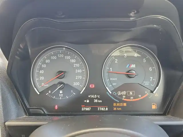 ＢＭＷ Ｍ２ 埼玉県 2016(平28)年 3.8万km サファイアブラックP AIS検査済み/登録時走行距離37987km/ターボ/メーカー純正HDDナビゲーション/（CD/DVD/BT）/バックカメラ/プリクラッシュセーフティー/レーンキープアシスト/純正19インチアルミホイール/クルーズコントロール/HIDヘッドライト/ブラックレザーシート/パワーシート/（シートメモリー付き）/シートヒーター/パドルシフト/オートライト/ミラー内蔵ETC/クリアランスソナー/ステアリングリモコン/LIMスイッチ/プッシュスタート/スマートキー
