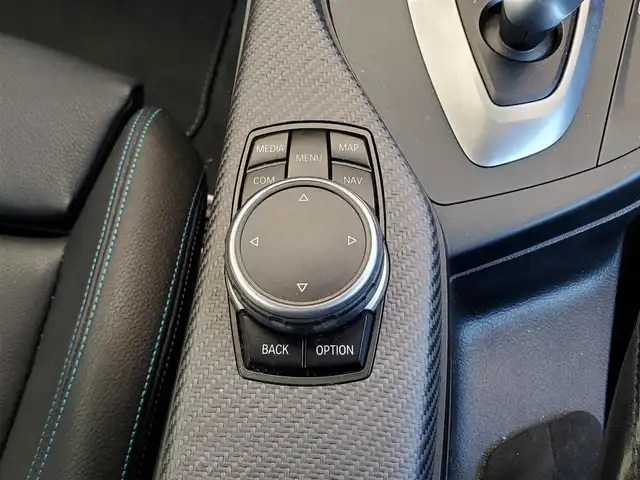 ＢＭＷ Ｍ２ 埼玉県 2016(平28)年 3.8万km サファイアブラックP AIS検査済み/登録時走行距離37987km/ターボ/メーカー純正HDDナビゲーション/（CD/DVD/BT）/バックカメラ/プリクラッシュセーフティー/レーンキープアシスト/純正19インチアルミホイール/クルーズコントロール/HIDヘッドライト/ブラックレザーシート/パワーシート/（シートメモリー付き）/シートヒーター/パドルシフト/オートライト/ミラー内蔵ETC/クリアランスソナー/ステアリングリモコン/LIMスイッチ/プッシュスタート/スマートキー