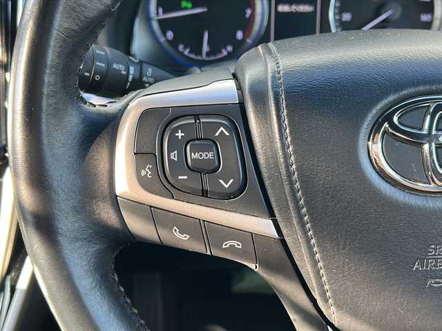 トヨタ ハリアー プレミアム 福岡県 2018(平30)年 6.7万km ホワイトパールクリスタルシャイン モデリスタエアロ/ALPINE9型ナビ/・CD/DVD/BT/フルセグ/サンルーフ/バックモニター/衝突軽減ブレーキ/レーダークルーズコントロール/レーンキープアシスト/クリアランスソナー/電動リアゲート/パワーシート/ハーフレザーシート/電動パーキング/オートブレーキホールド/アイドリングストップ/純正フロアマット/ETC/LEDライト/オートハイビーム