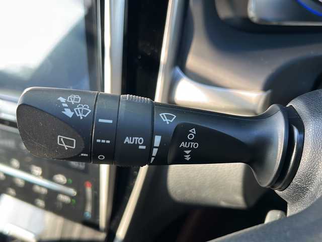 トヨタ ハリアー プレミアム 福岡県 2018(平30)年 6.7万km ホワイトパールクリスタルシャイン モデリスタエアロ/ALPINE9型ナビ/・CD/DVD/BT/フルセグ/サンルーフ/バックモニター/衝突軽減ブレーキ/レーダークルーズコントロール/レーンキープアシスト/クリアランスソナー/電動リアゲート/パワーシート/ハーフレザーシート/電動パーキング/オートブレーキホールド/アイドリングストップ/純正フロアマット/ETC/LEDライト/オートハイビーム