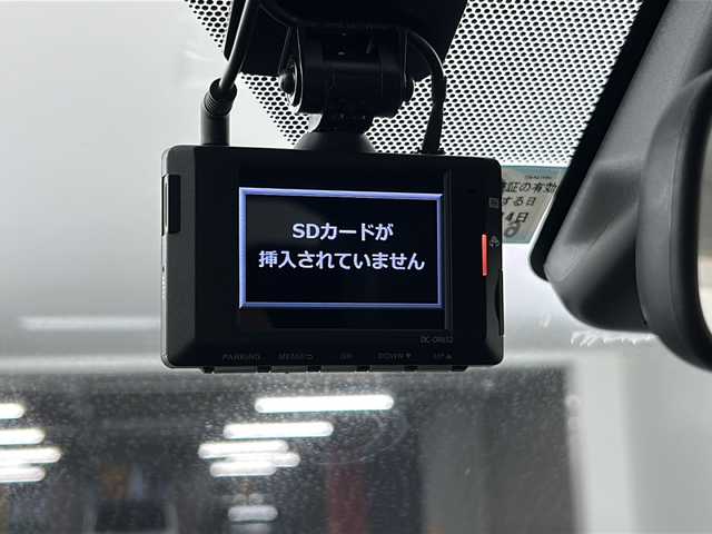 トヨタ ヤリスクロス Z 愛知県 2021(令3)年 2.1万km ホワイトパールクリスタルシャイン 純正8型ナビ/（AM/FM/USB/Bluetooth/Miracast/TV/CarPlay/AndroidAuto）/バックカメラ/モデリスタエアロ（F/S/R下）/ドライブレコーダー 前後/ビルトイン ETC2.0/Toyota Safety Sense/・プリクラッシュセーフティ［PCS］/・レーントレーシングアシスト［LTA］/・【OP】ブラインドスポットモニター［BSM］/・【OP】パーキングサポートブレーキ［PKSB］（後方接近車両）/・レーダークルーズ（全車速追従機能付）/・クリアランスソナー/・ロードサインアシスト［RSA］/・オートハイビーム［AHB］/・先行車発進告知機能［TMN］/装備/・【OP】ハンズフリーパワーバックドア（停止位置メモリー・予約ロック機能付）/・ハーフレザーシート/・シートヒーター（D/N）/・パワーシート（D6way）/・オートライト/・LEDヘッドライト/・LEDフロントフォグライト/・プッシュスタート/・スマートキーシステム/・TVキャンセラー/・電子制御パーキングブレーキ/・オートブレーキホールド機能/・オートエアコン/・純正18inAW/・保/取/マルチ取/ナビ取