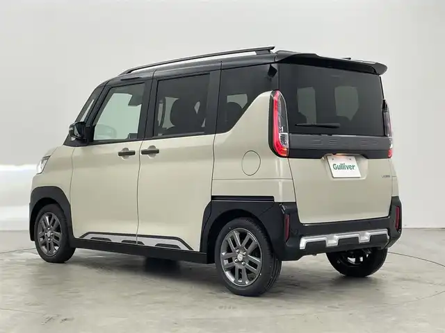三菱 デリカミニ T プレミアム 埼玉県 2025(令7)年 0.1万km未満 ベージュⅡ 届出済未使用車　純正９インチＤオーディオ　マルチアラウンドビューモニター　デジタルインナーミラー　シートヒーター　ステアリングヒーター　レーダークルーズコントロール　両側パワースライドドア